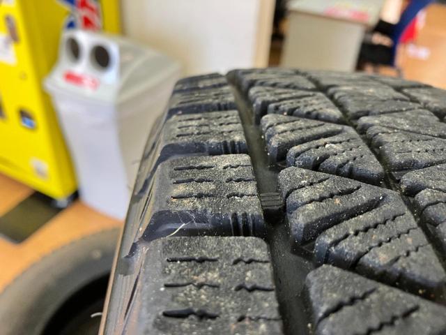 BRIDGESTONE BLIZZAK
DM-V3