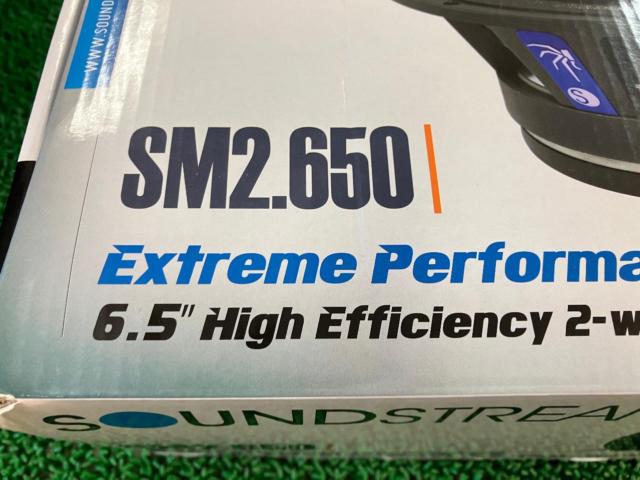 SoundstreamM2.650
6.5 inches
2-way
250W
Pro Audio Midrange Speakers