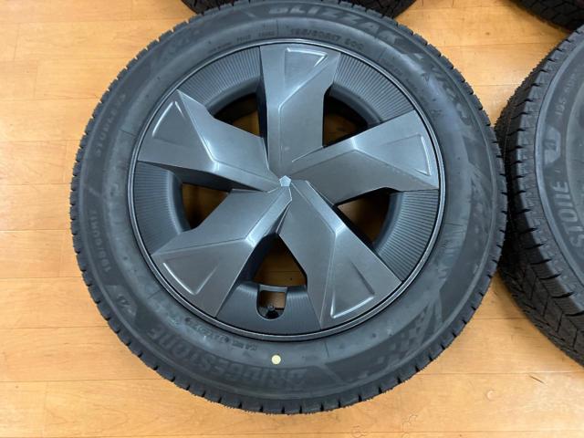 トヨタ純正(TOYOTA)  60系プリウス Uグレード純正ホイール  + BRIDGESTONE(ブリヂストン) 【2024年製特価】 VRX3