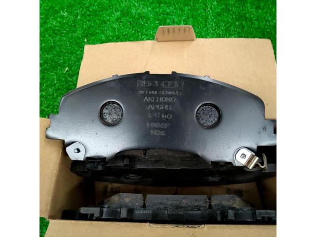 日産純正  フロントブレーキパッド D1060-7DA0A セレナ/C28