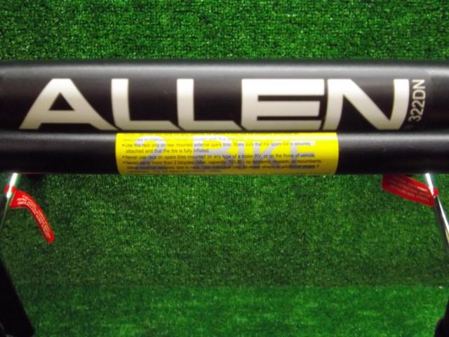 ALLEN
SPORTS
For securing the rear spare tire.
Cycle Carrier
322DN