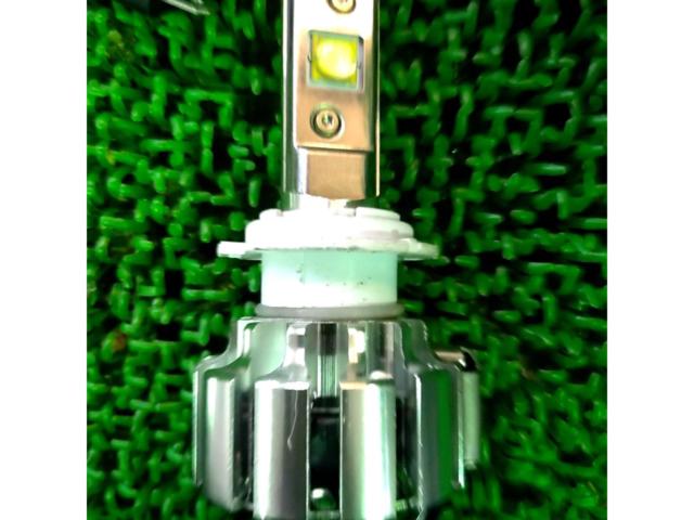 メーカー不明 LEDヘッドライトバルブ H7