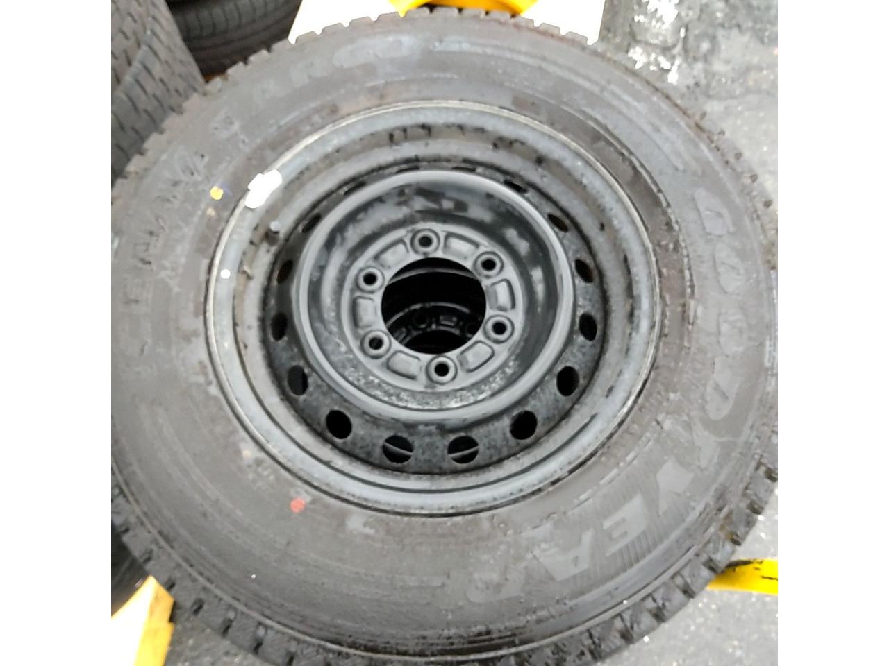 TOYOTA (Toyota)
Hiace 200 genuine steel wheels
4 pieces + GOODYEAR
ICENAVI
CARGO
Made in 2024
Four