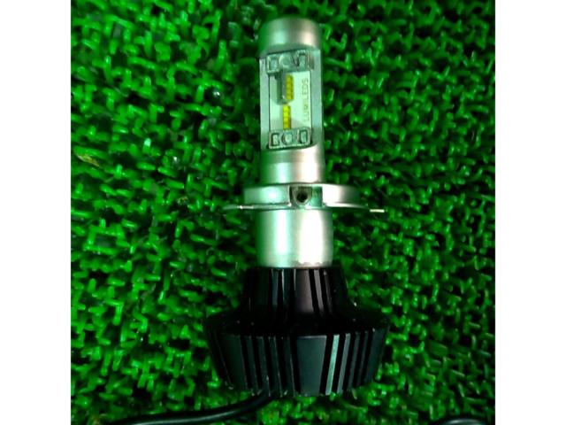 メーカー不明 LEDバルブ H4