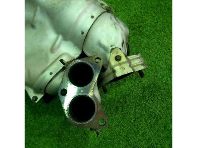 スバル純正/トヨタ純正 純正エキゾーストマニホールド (BRZ ZC6/86 ZN6 後期 FA20)