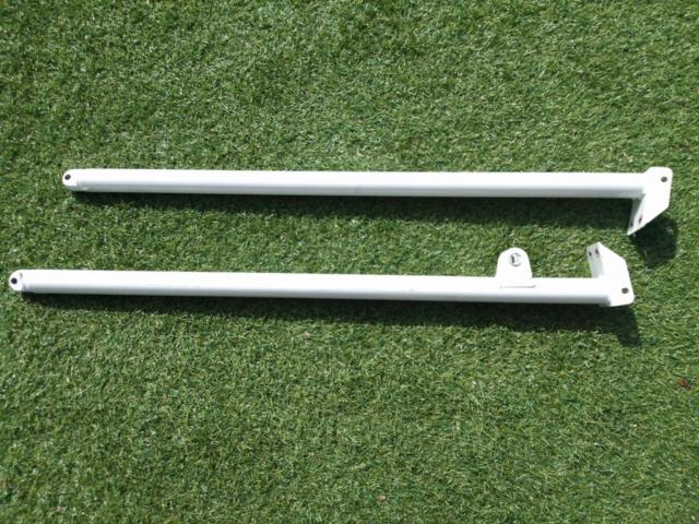 Discounted Saito Roll Cage
6-point roll gauge
The middle bar is missing.