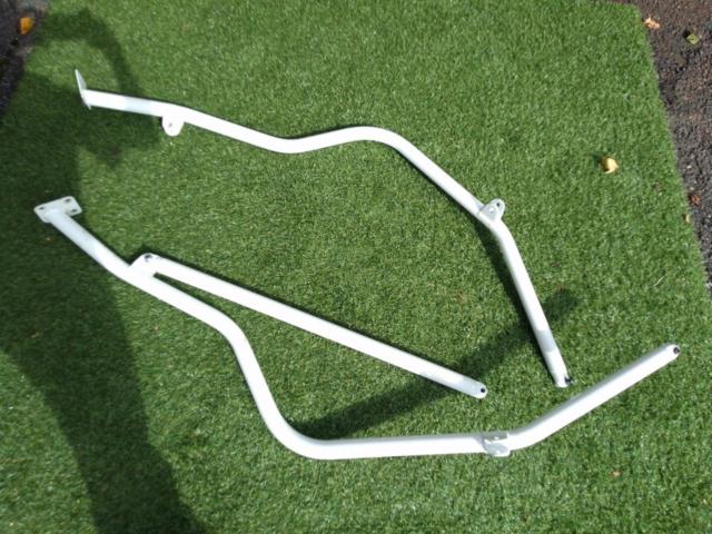Discounted Saito Roll Cage
6-point roll gauge
The middle bar is missing.