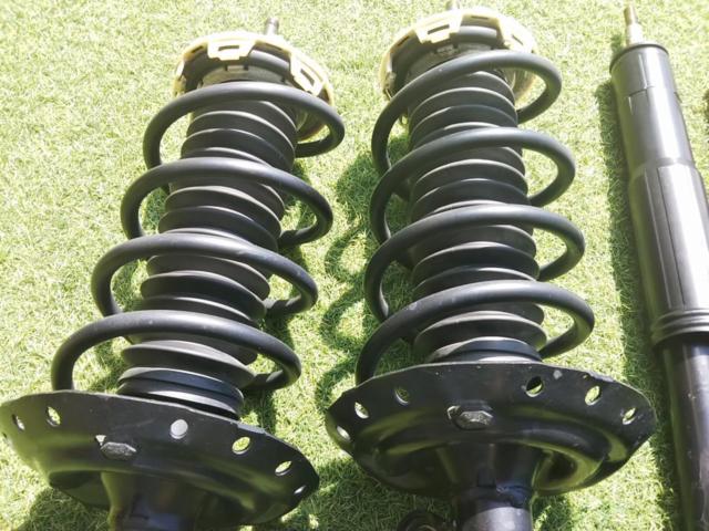 【ホンダ純正】GE8 フィット 純正 サスペンション