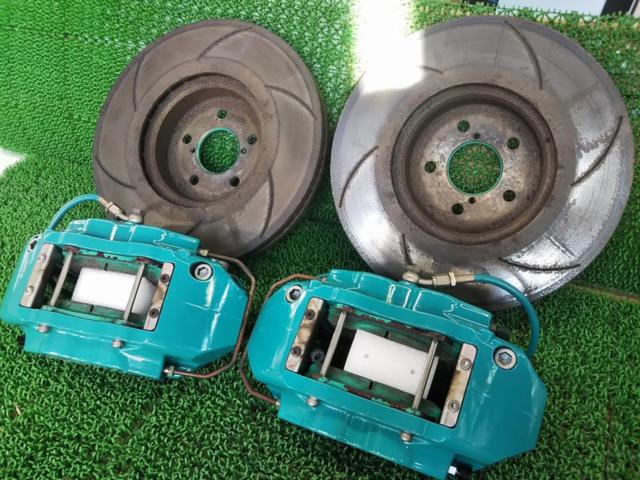 ProjectμFS4M
Opposed 4-piston forged street caliper + 1-piece round slotted rotor set