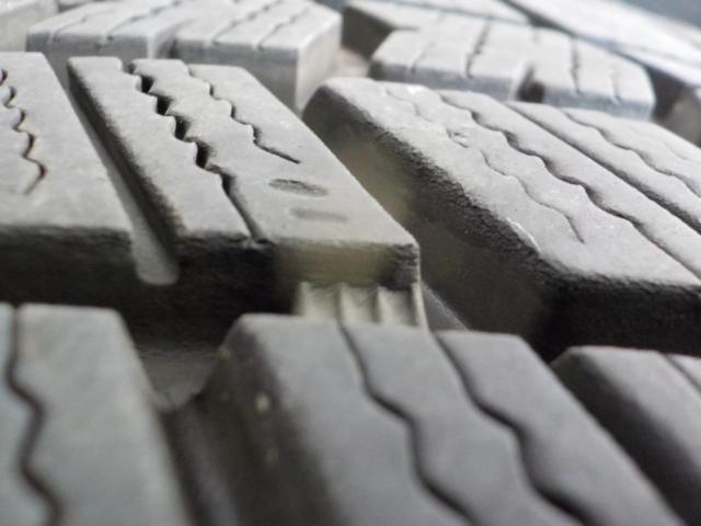 【ABE SHOKAI(アベショウカイ)】LA STRADA(ラストラーダ)  +【GOODYEAR】ICE NAVI 8 215/60R16 2025年 4本セット