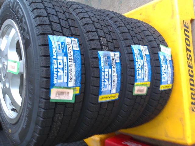 BRIDGESTONE(ブリヂストン) Citta(シッタ) NC6  + DUNLOP(ダンロップ) DWINTERMAXX  LV01