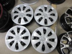 Toyota Genuine Aqua
Genuine steel wheel