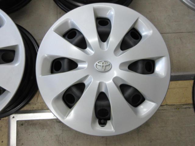 Toyota Genuine Aqua
Genuine steel wheel