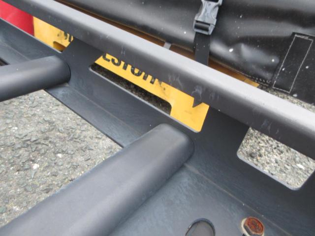 Jimny (manufacturer unknown)
Roof rack