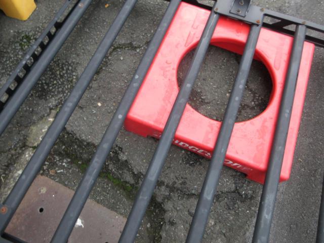 Jimny (manufacturer unknown)
Roof rack