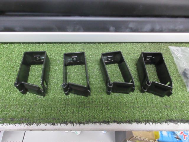 THULE
727
Ski / Snowboard Attachment