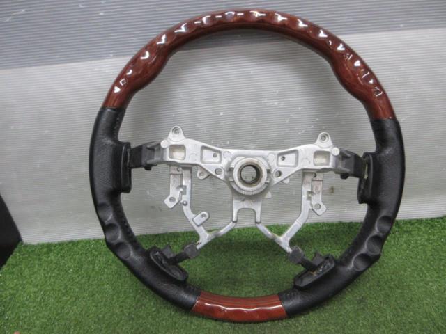 【メーカー不明】 ハイエース ウッドコンビステアリング
