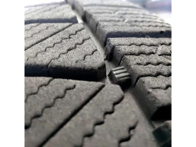 BRIDGESTONE BLIZZAK
VRX3