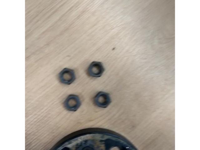 Unknown Manufacturer
Wide tread spacer
