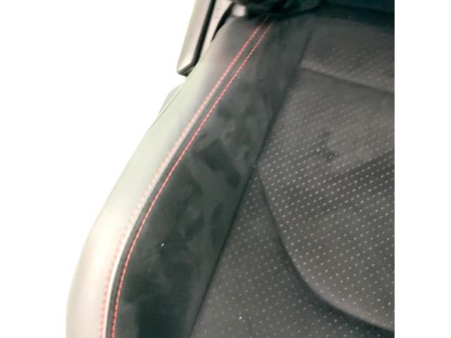 TOYOTA GRヤリス純正シート