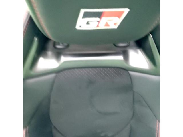 TOYOTA GRヤリス純正シート
