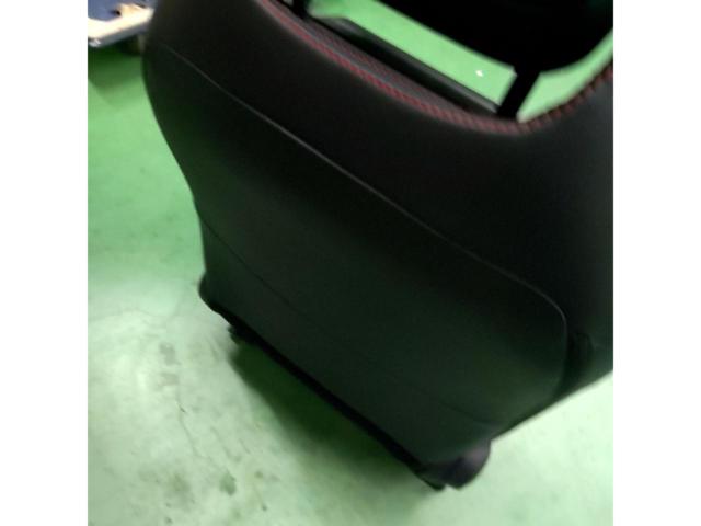 TOYOTA GRヤリス純正シート