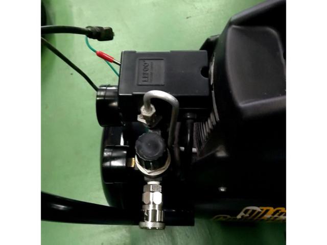 アークランドサカモト エアーコンプレッサー CF-1524 24L(Z09385)