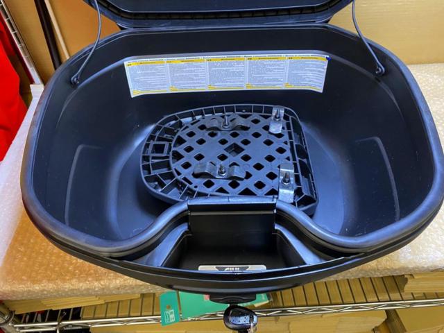 【GIVI】リアボックス モノロック 37L BLADEシリーズ  B37N