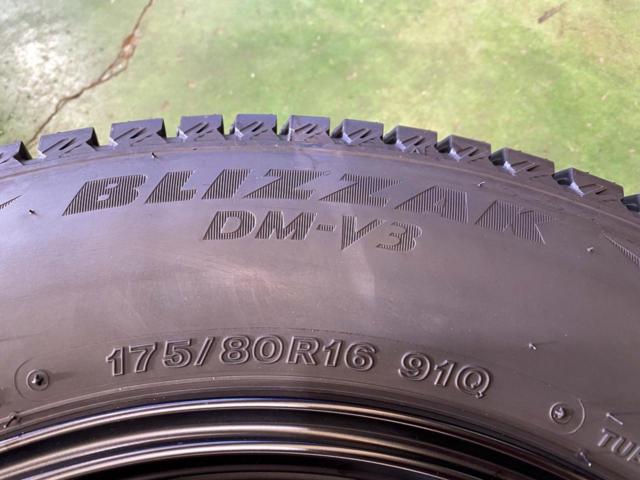 メーカー不明ブラック5スポーク+【BRIDGESTONE】BLIZZAK DM-V3 175/80R16 2024年 