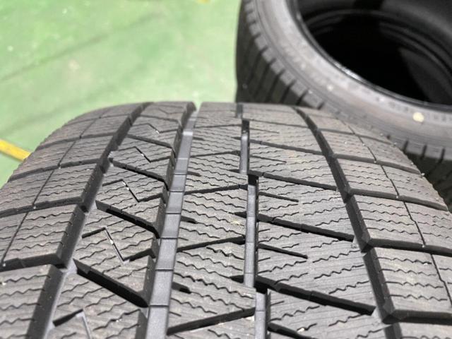 DUNLOP(ダンロップ) WINTERMAXX03 225/45R17 4本 2023年製 ミゾたっぷり