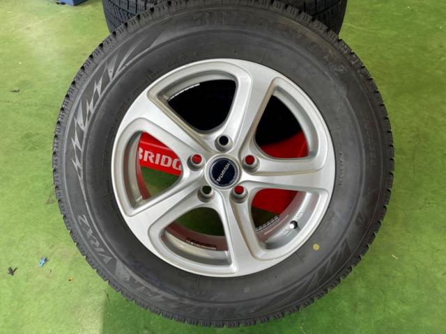 BRIDGESTONE BALMINUM VR5 + BRIDGESTONE(ブリヂストン) BLIZZAK VRX2 215/65R16 2024年製