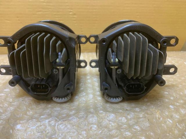Genuine Toyota LED fog lights
KOITO
48-150
2 pieces