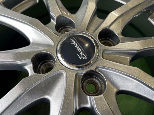 88HOT
STUFFExceeder
Aluminum wheels + YOKOHAMA iceGUARD
iG60
175 / 65R15
Recommended car models: Aqua/Yaris/Swift/Fit