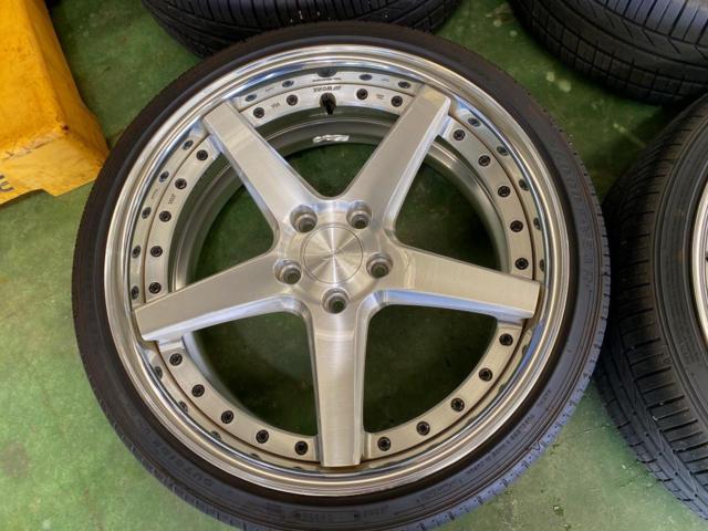 WORKGNOSIS
CVF+GOODYEAR Efficient
Grip
comfort
225 / 35R19
Recommended car model: 90 Series Noah/VOXY