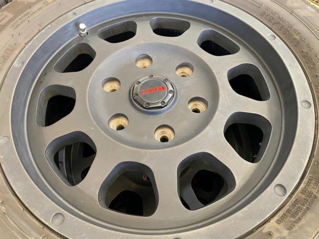 88TREASUREONE
WILDPORTER
CROSS
TEN
Black+
DUNLOP WINTERMAXX03
WM03
215 / 65R16
2025 model Hiace with plenty of tread left!