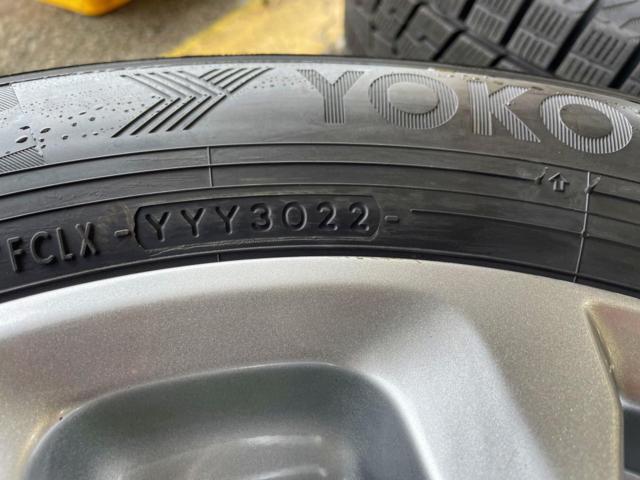 マツダ デミオ純正アルミ + YOKOHAMA(ヨコハマ) IceGuard IG70 185/65R15 2022年製★ミゾたっぷり!マツダ2にも