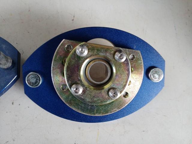 TRUST
GReddy
STREET
DAMPER
Front pillow upper mount