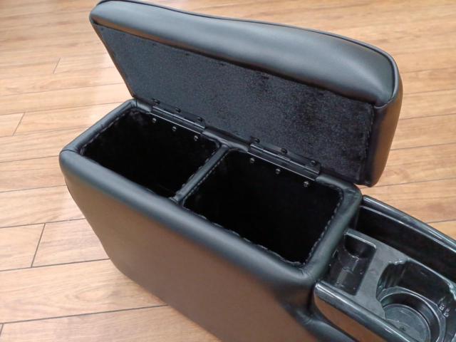 メーカー不明 センターコンソールBOX