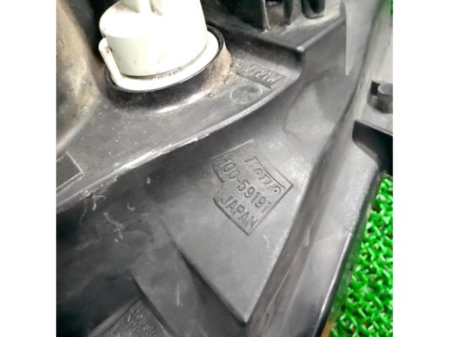 SUZUKI(スズキ) MH23S ワゴンRスティングレー純正HIDヘッドライト