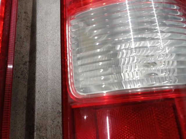 TOYOTA(トヨタ) 200系 ハイエース3型純正テールレンズ
