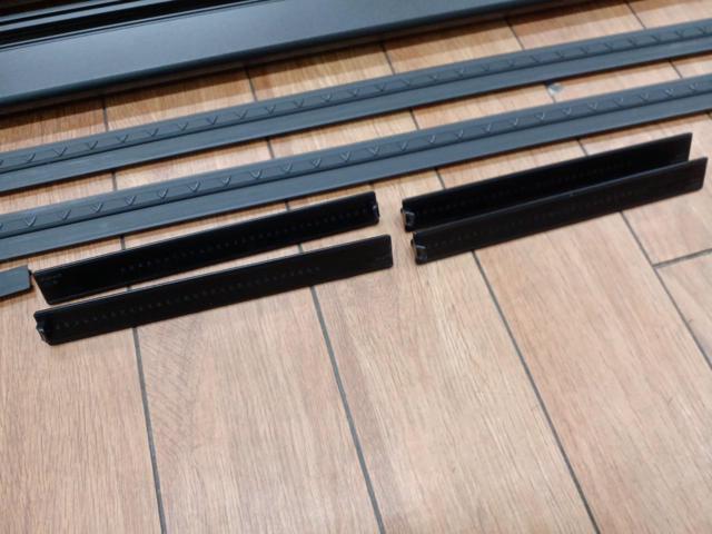 THULE WingBar Evo 127 Black エアロバー