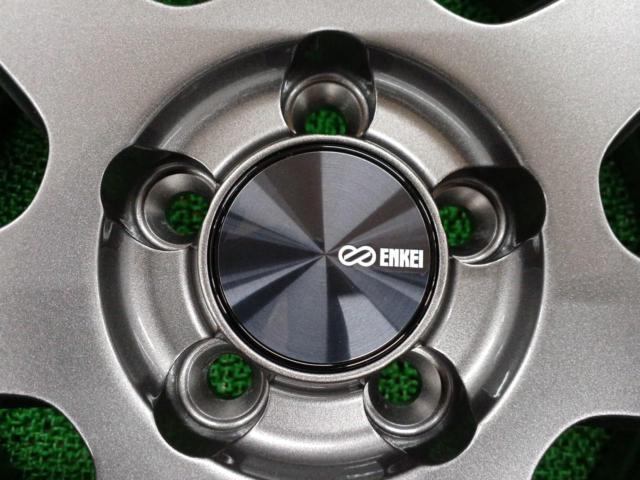 ENKEI PerformanceLine PF07 + KENDA KR20