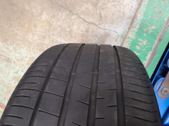 【DUNLOP】VEVRO VE304 245/35R20 1本