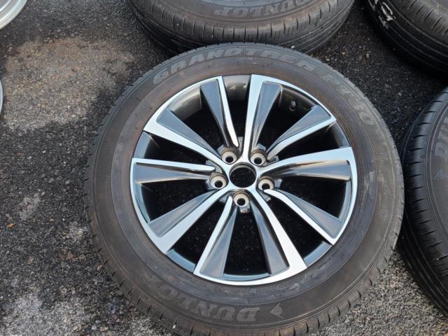 【トヨタ純正】 80系ハリアーGグレード + 【DUNLOP】GRANDTEK RT30