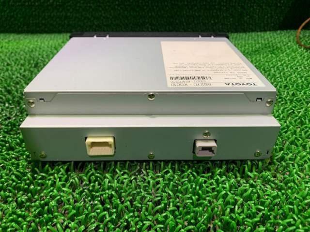 トヨタ純正 DVDプレーヤー 本体と接続配線のみ