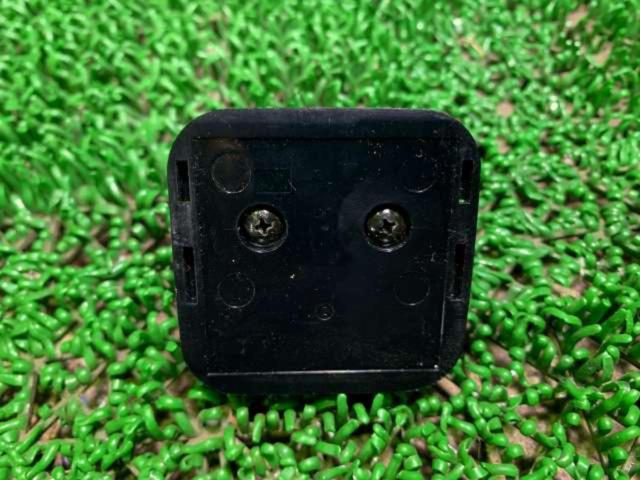 CELLSTAR
ASSURA
AR121RA
*This item is being sold as-is due to a missing remote control.