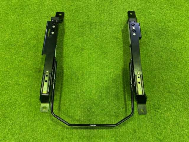 RECARO
FN/FK2
For the Civic Type R
Driver side