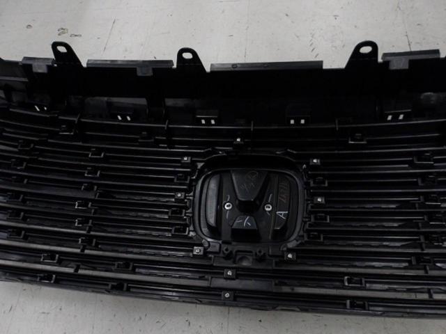 ホンダ純正 フロントグリル ヴェゼルハイブリッド RV5