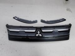 ミツビシ純正 フロントグリル デリカD:5 CV1W 後期