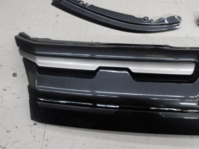 ミツビシ純正 フロントグリル デリカD:5 CV1W 後期